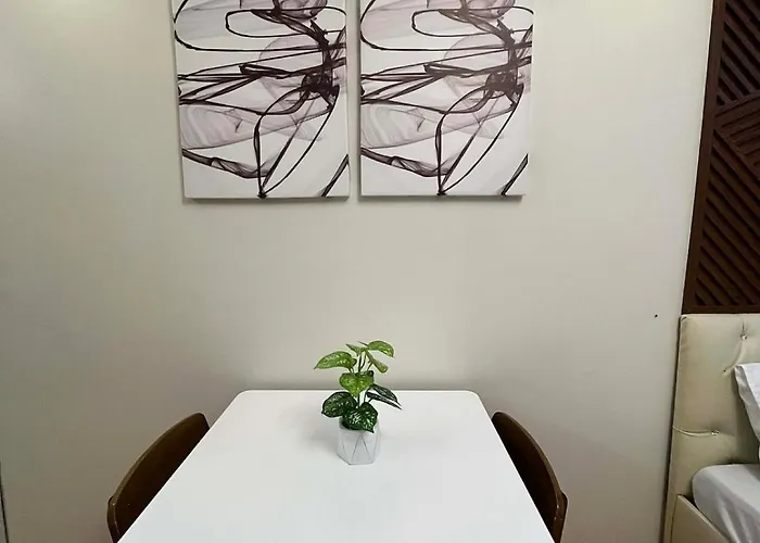 Honeys Cosy Modern Unit Near Lahug It Park With Pool,sauna And Gym * Cebu