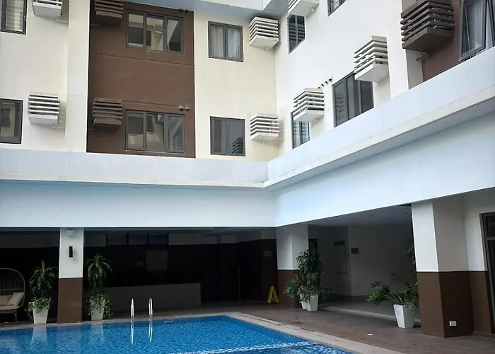 Honeys Cosy Modern Unit Near Lahug It Park With Pool,sauna And Gym *