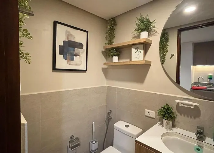 Apartment Honeys Cosy Modern Unit Near Lahug It Park With Pool,sauna And Gym *