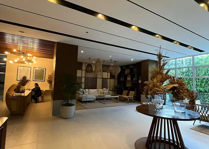 Apartment Honeys Cosy Modern Unit Near Lahug It Park With Pool,sauna And Gym Cebu